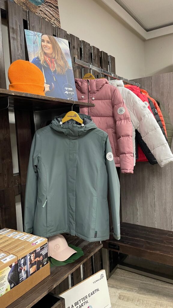 WhatsApp Image 2025-12-01 at 09.32.02